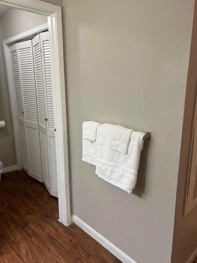 Lovely 1-Bedroom Townhome With Nice Amenities Houston Exterior foto